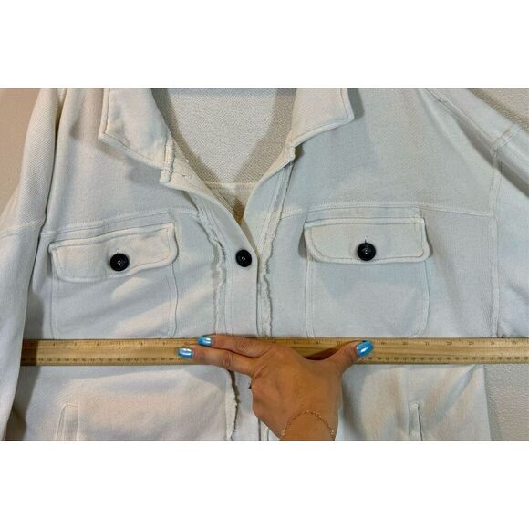 Jacks Surfboards Off White Women's Distressed Button Up Shacket Medium - Picture 8 of 9